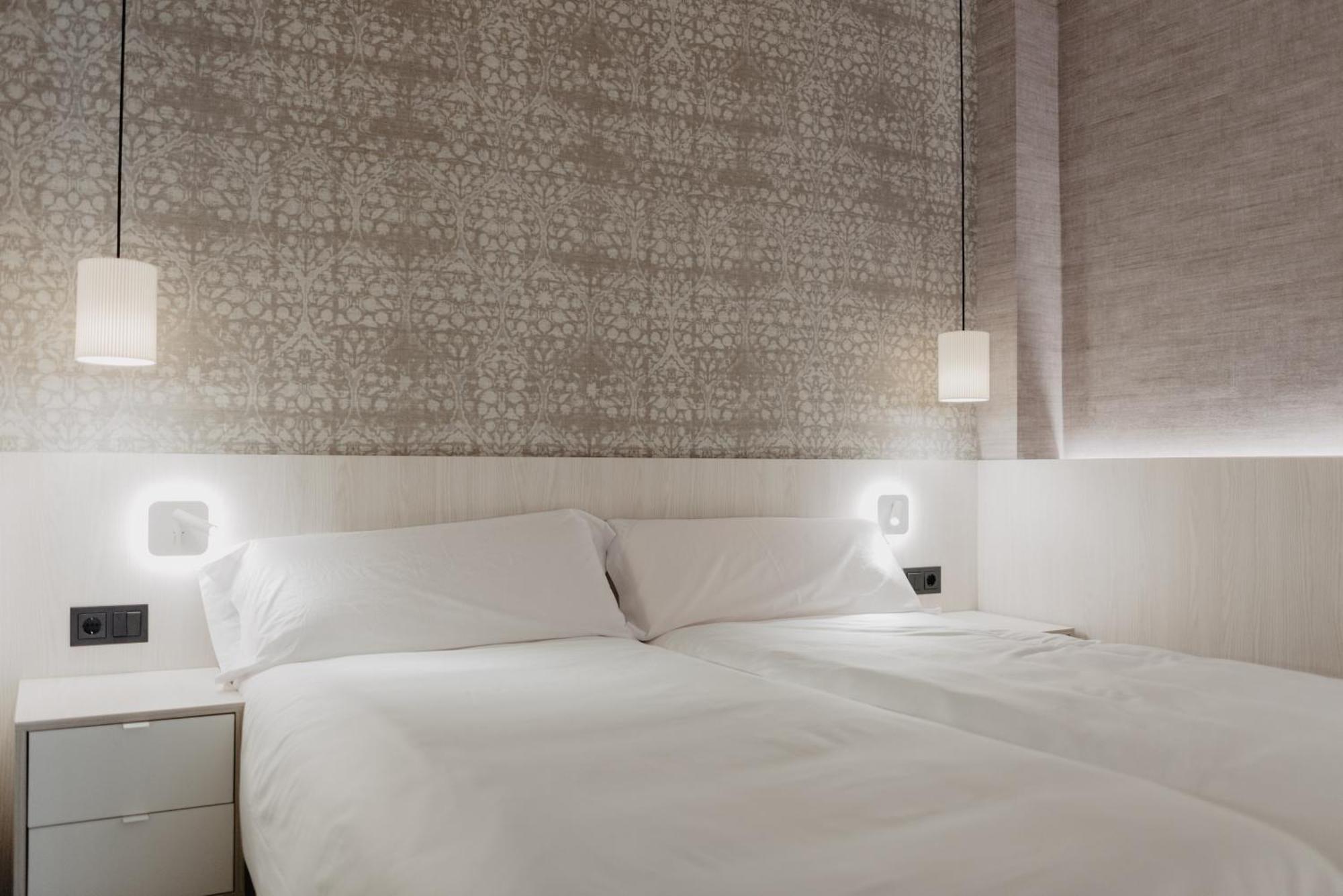 Alohamundi Cabo Noval Apartment Sevilla Bagian luar foto
